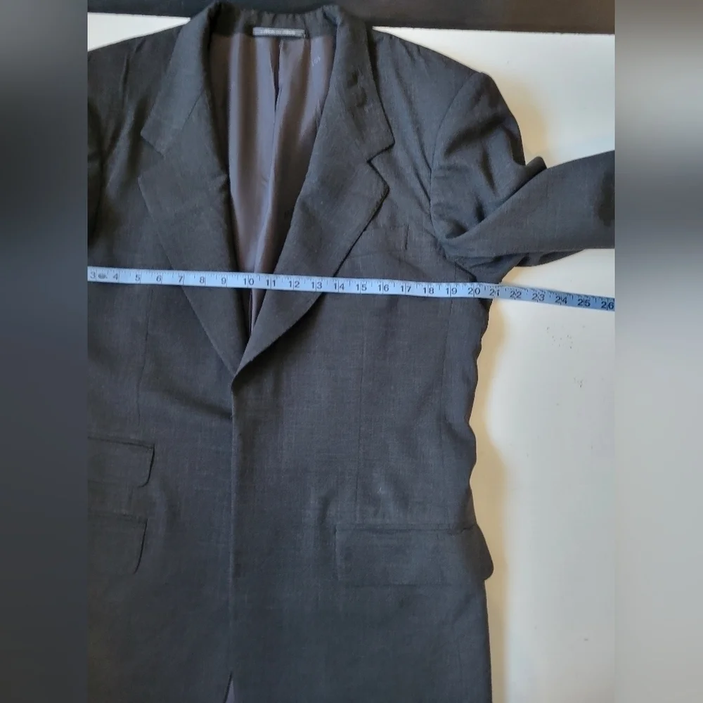 Gucci Men's Sports Wool Blazer Coat in Grey Size 43R (see measurements)